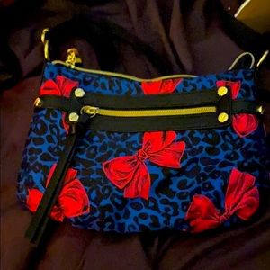 Crossbody purse